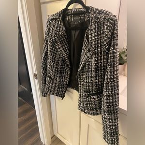 NEW WITH TAGS NEVER BEEN WORN VERA WANG KOHLS BLAZER JACKET